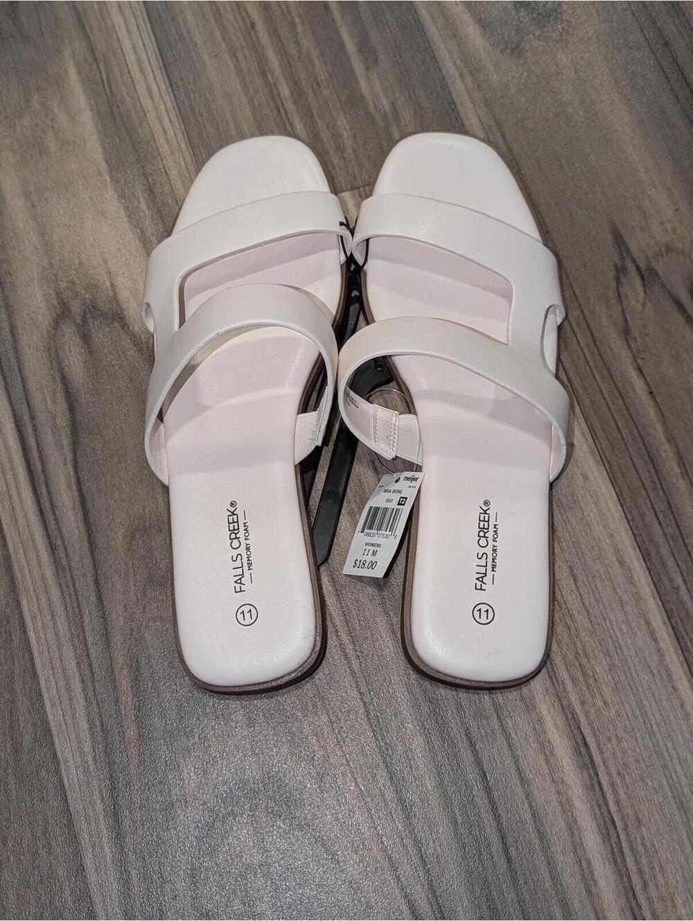 Falls Creek White Slide Sandals Size 11